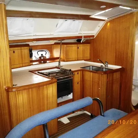 Bådhotel Sailling Yacht Armonia *